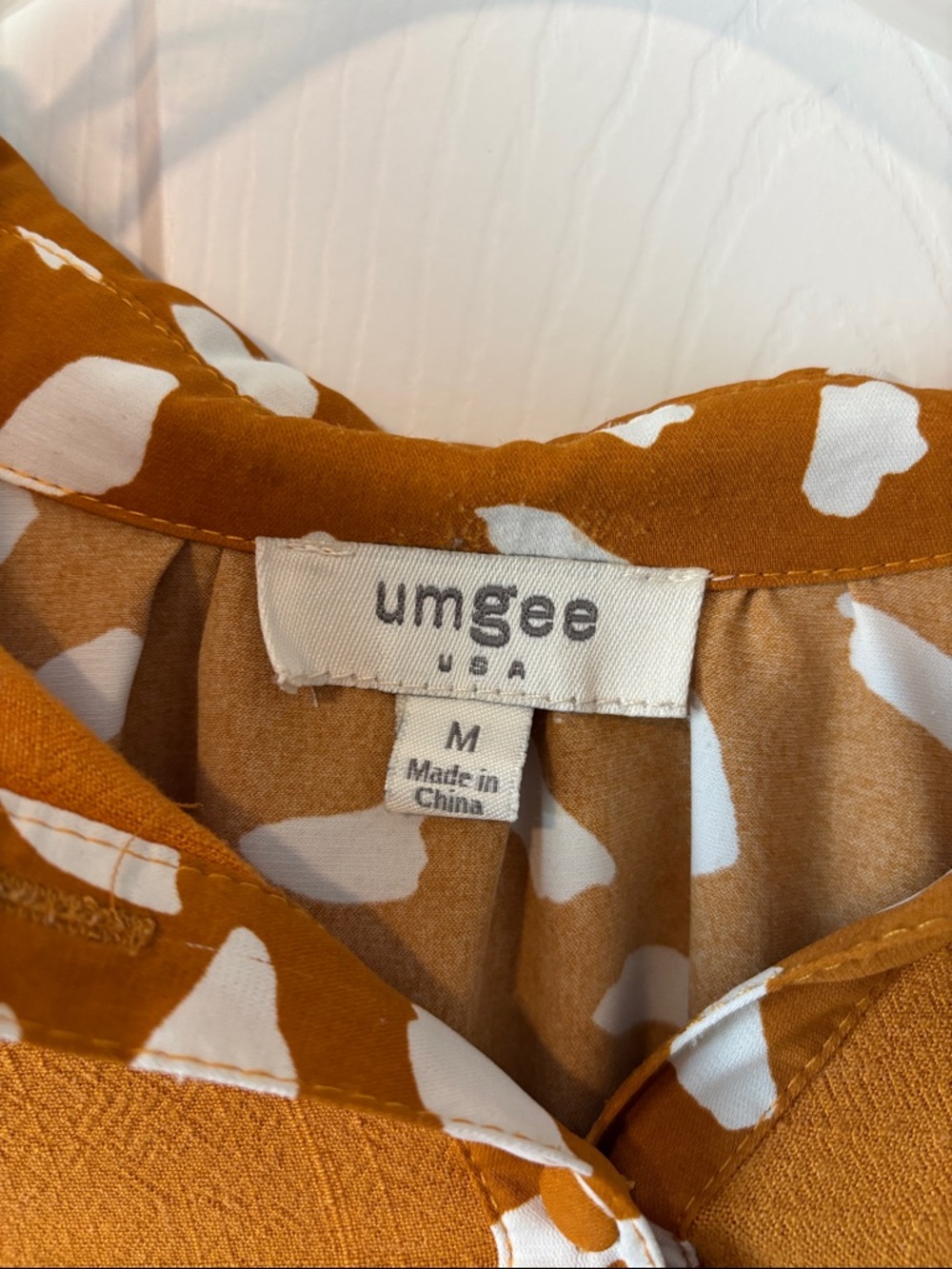 Umgee Rust-Orange Blouse with White Spot Pattern - Picture 2 of 4